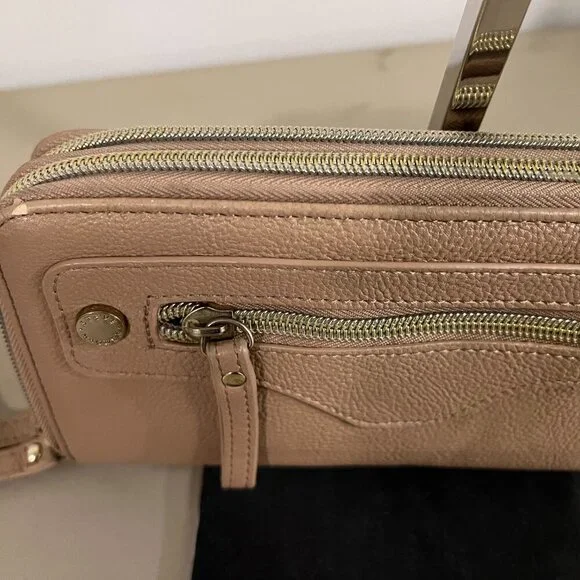 Steve Madden Clutch/Wallet - Picture 4 of 6